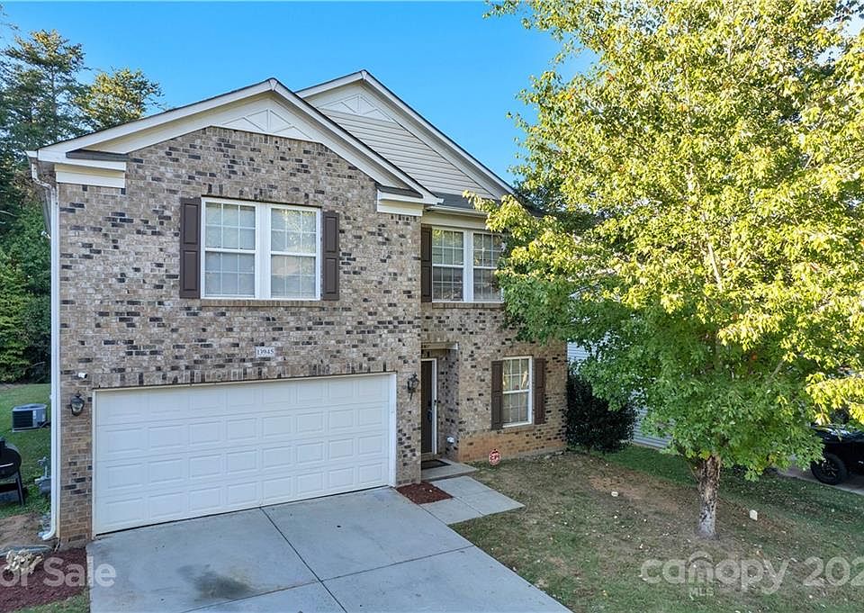 13945 Pinyon Pine Ln, Charlotte, NC 28215 Zillow