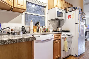 Rented by Engel and Volkers Brownstone Brooklyn