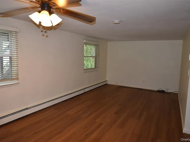 50 Locust Dr — Photo 11
