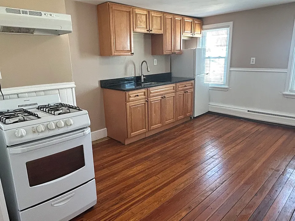 39 Gooding St #3