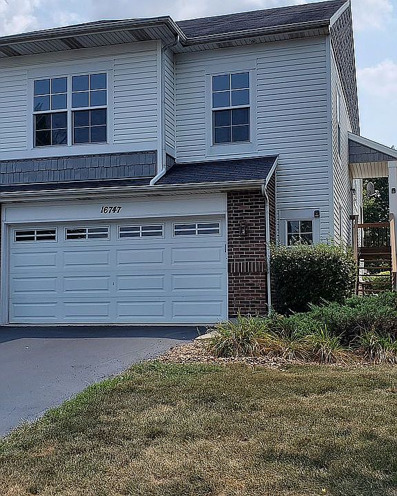 1st image of 16747 S Hazelwood Dr