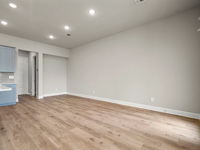 12972 Rockham Ln — Photo 12