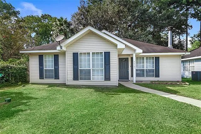 40785 Hayes Rd — Photo 1