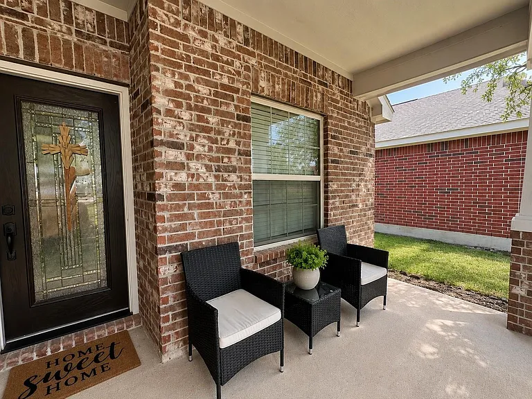 6323 Bennington Springs Dr — Photo 3
