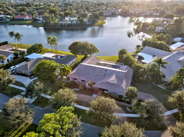 7441 Estrella Circle, Boca Raton, FL 33433