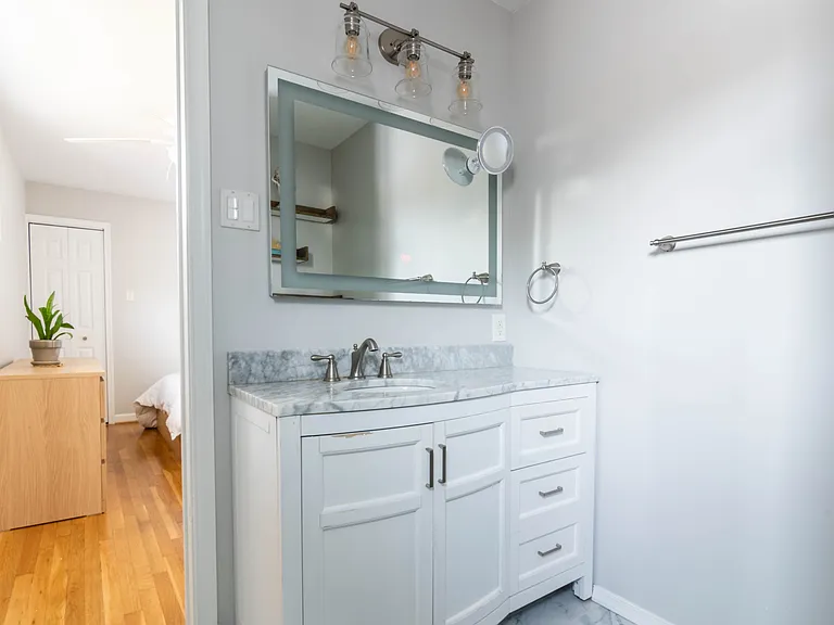 207 Reveille St — Photo 13