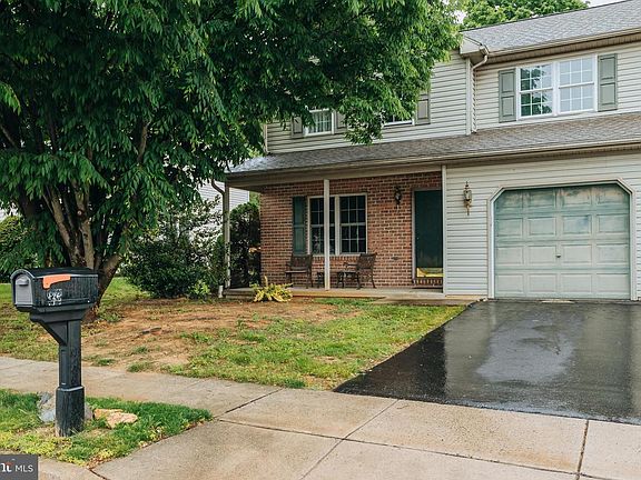 4th image of 126 Bainbridge Cir