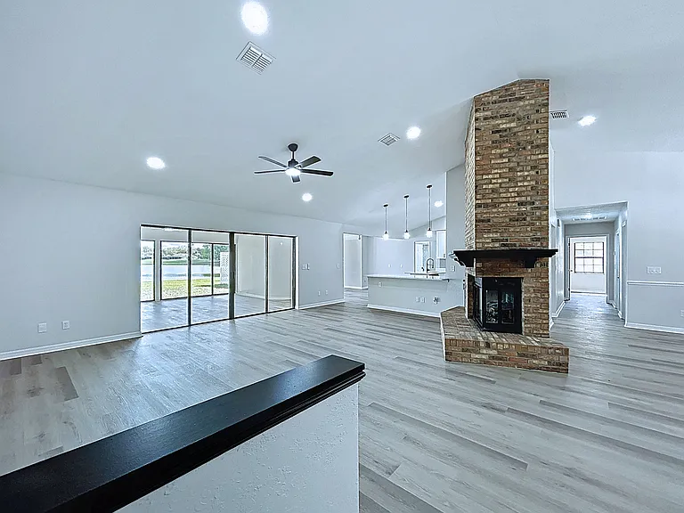 2881 Hammock Dr — Photo 25