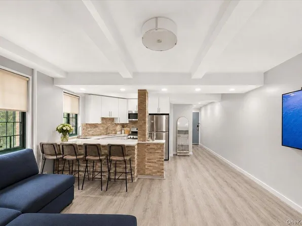 2160 E Tremont Avenue #3B, Bronx, NY 10462