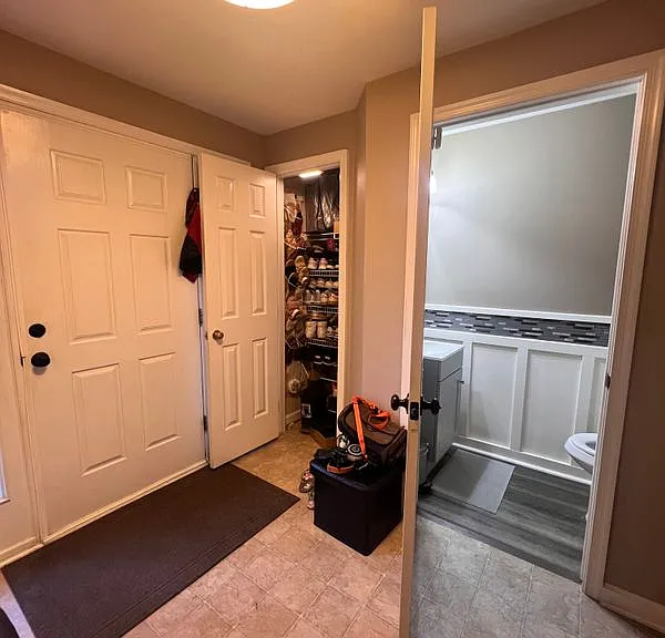 6314 Meadow Glade Ln — Photo 25