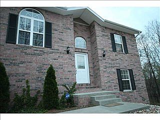 1st image of 13 Bolton Ln