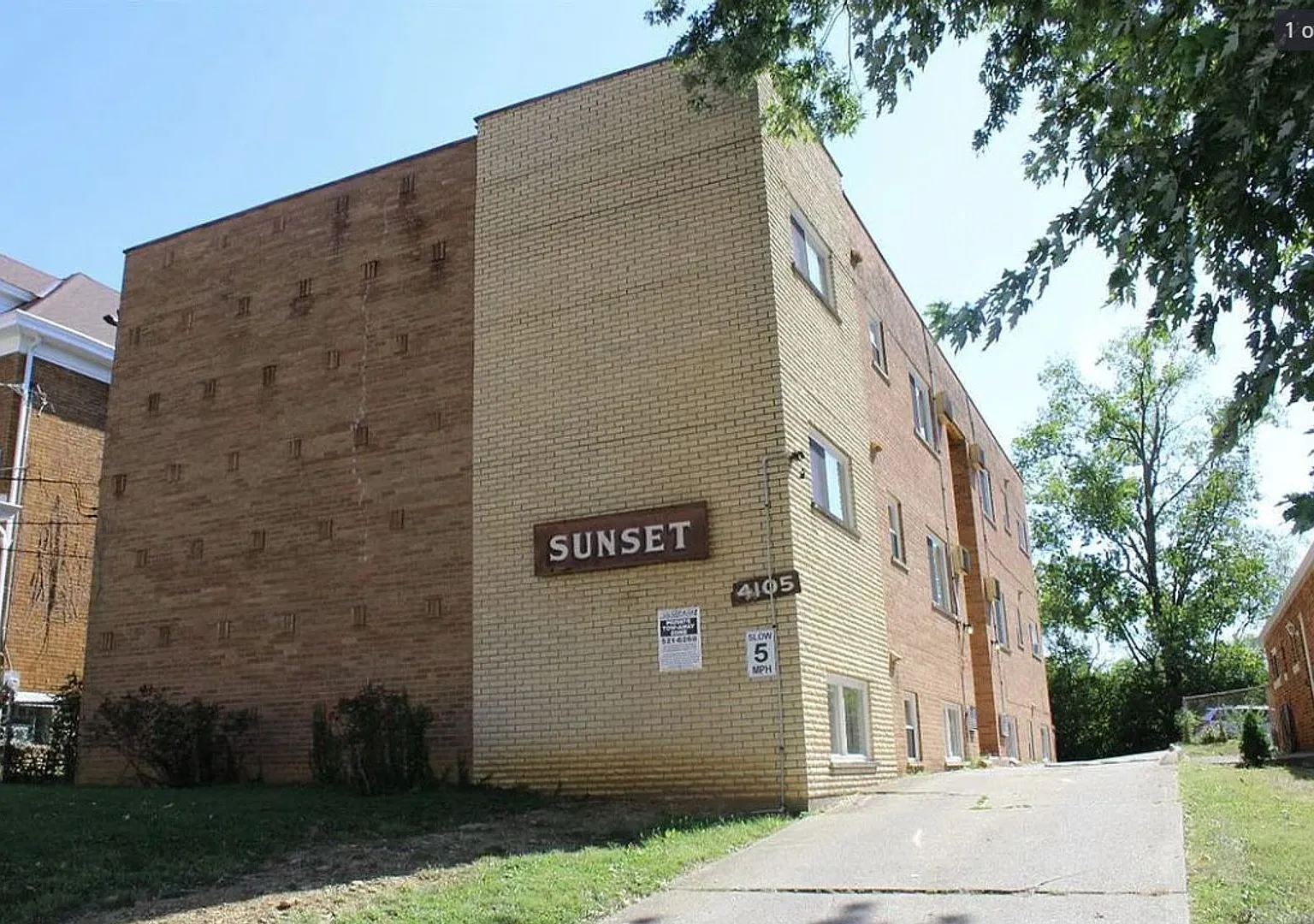 Charming 11 unit building featuring 1-Bedroom Apartments West Price Hill — Photo 2