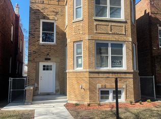 7820 S Champlain Ave, Chicago, IL 60619