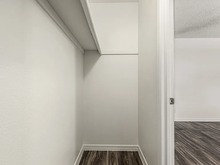 6730 N 17th Ave — Photo 37