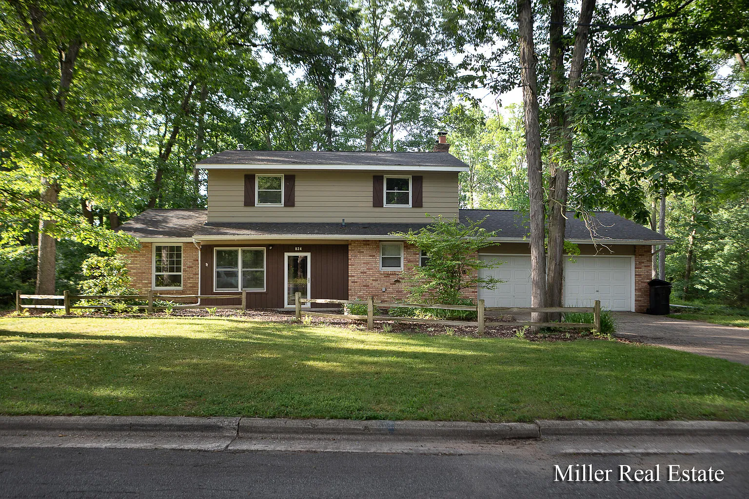 824 E Grant St photo 1