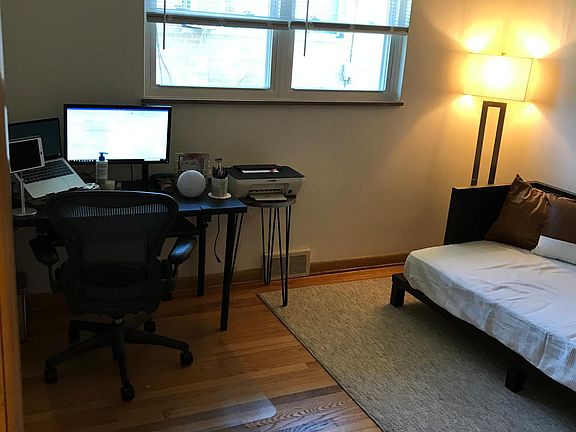 4th image of 710 Village Dr