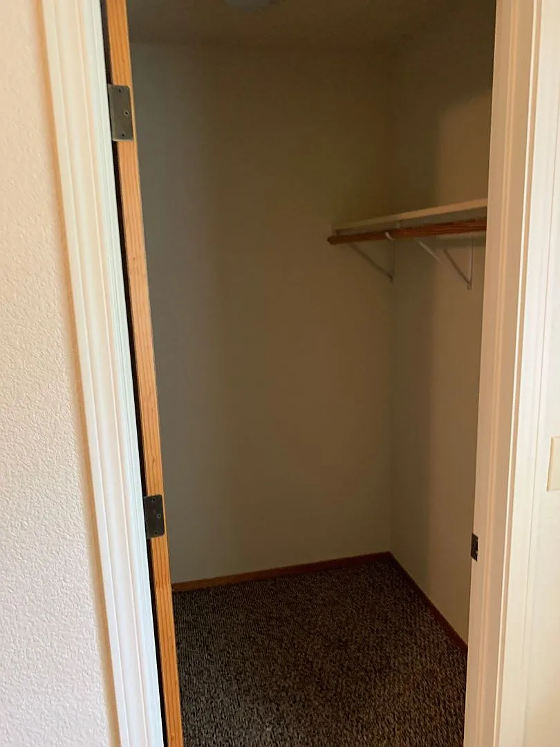 BayPark Apartments — Photo 3