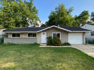 317 E Schaumburg Rd, Streamwood, IL 60107