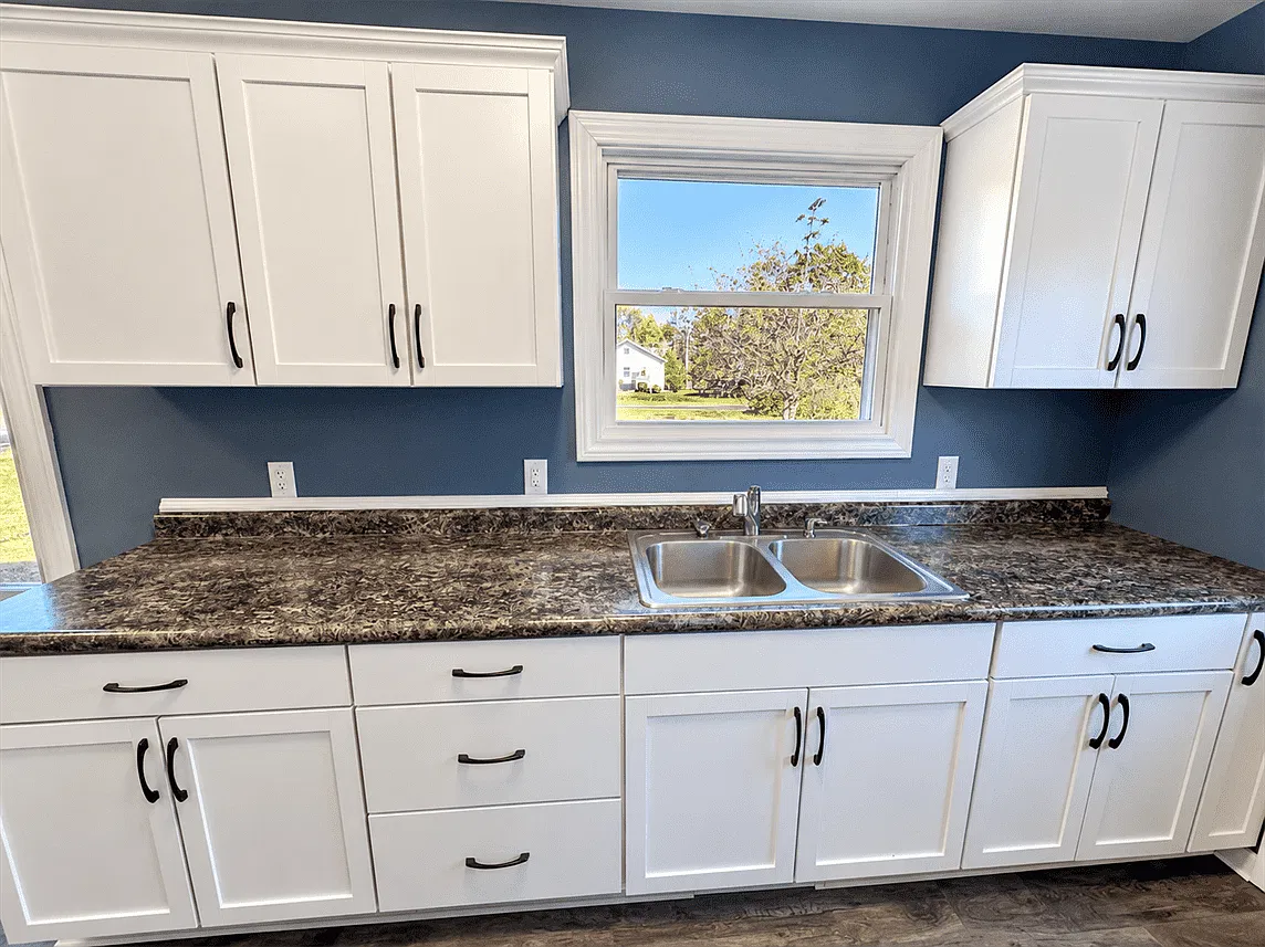 3 bed, 1.5 bath, 1179 sqft, $1,995 — Photo 3