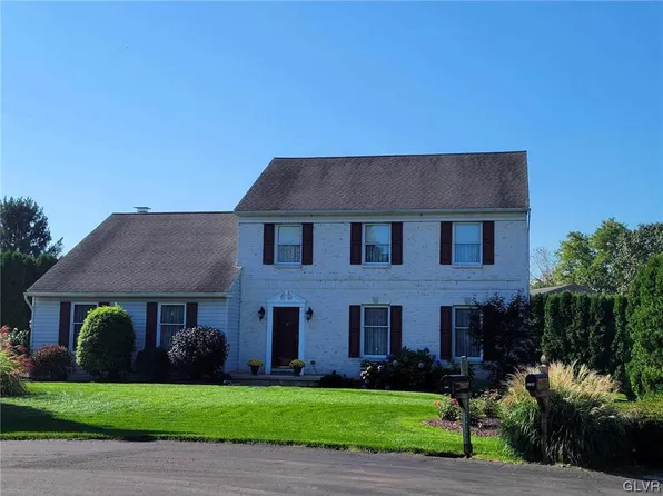 5756 Nottingham Ct N, Laurys Station, PA 18059