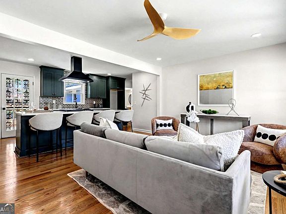 2nd image of 1620 Idlewood Rd