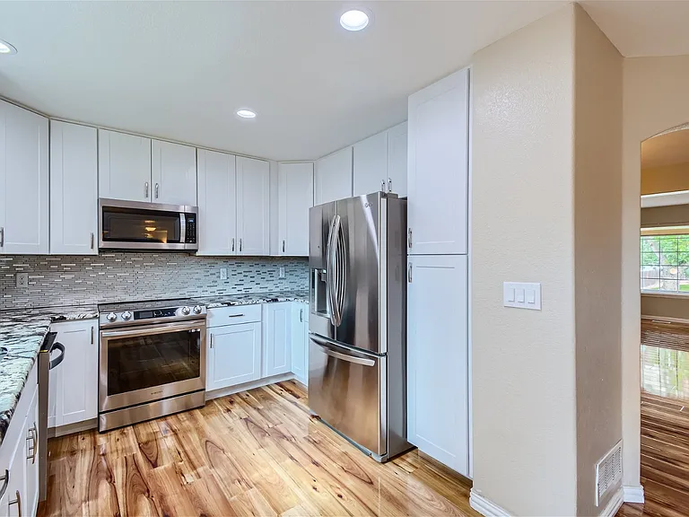 2865 S Tower Way — Photo 3