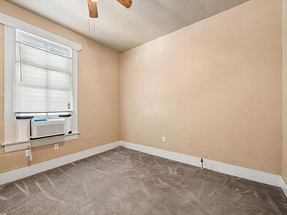 5th image of 910 32nd St