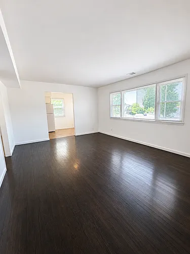 5003 Woolworth Ave Photo 1