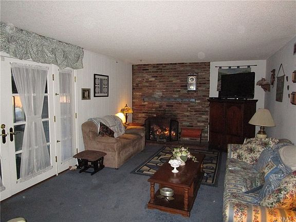 3rd image of 3335 W Glen Holly Dr