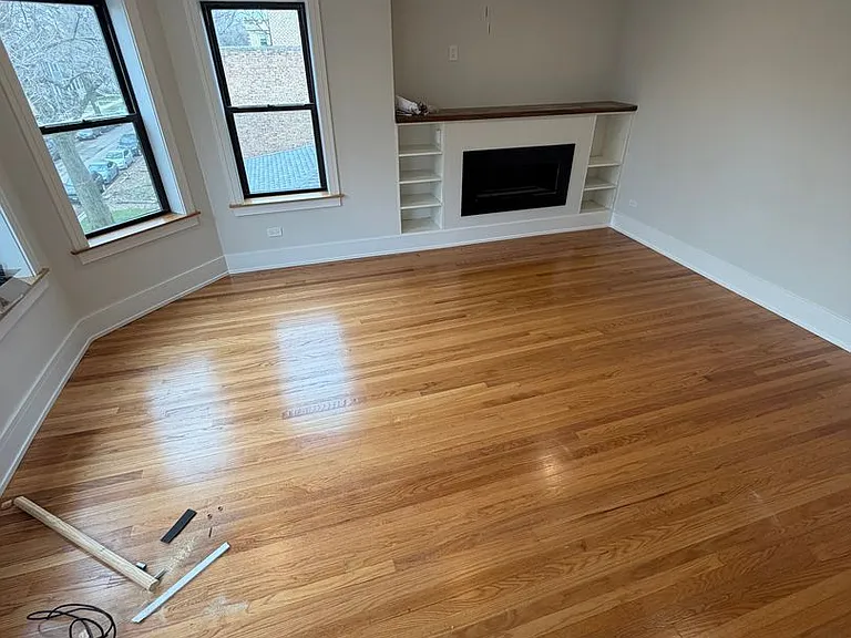 4886 N Hermitage Ave #1 — Photo 2