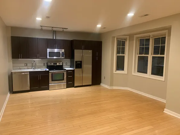 4742 Pine St #104, Philadelphia, PA 19143