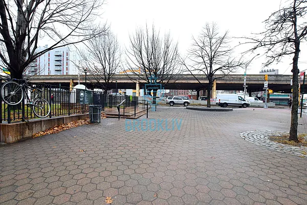 Rented by null | media 23