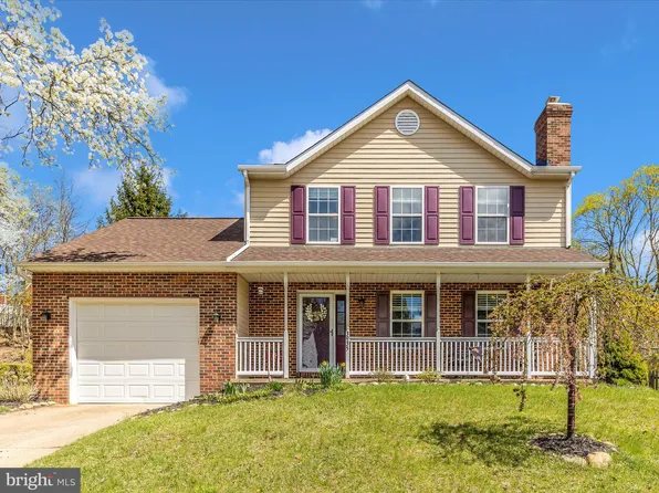 3935 Brittany Ln, Hampstead, MD 21074