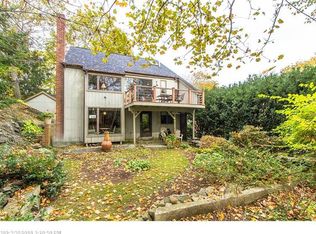 2 Summer St, Rockport, ME 04856
