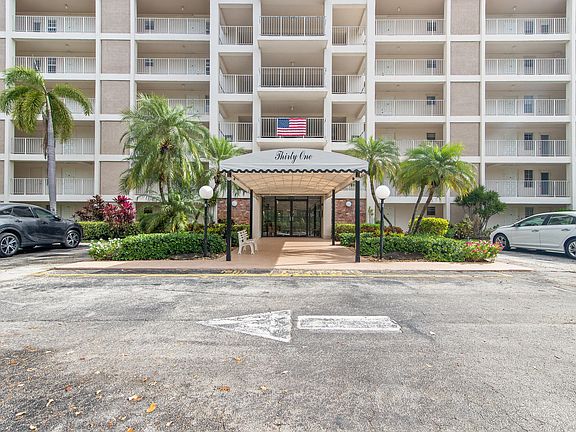 2nd image of 2901 S Palm Aire Dr APT 501
