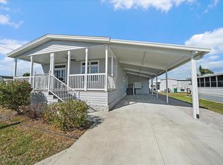 95 Del Rio Dr, Palmetto, FL 34221