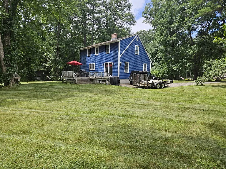 11 Laurel Ln — Photo 35