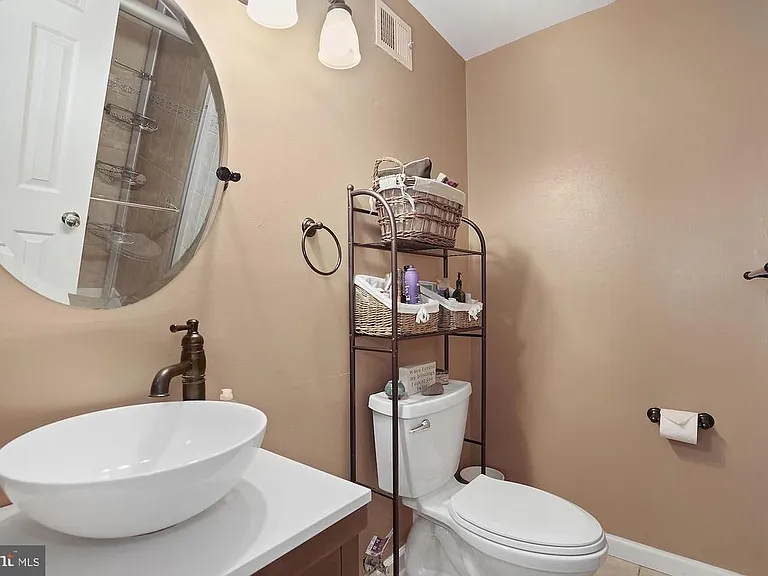 7152 Westfield Ct — Photo 11