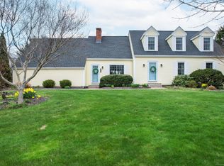 671 Cortland Cir, Cheshire, CT 06410