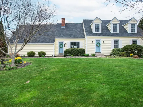 671 Cortland Circle, Cheshire, CT 06410