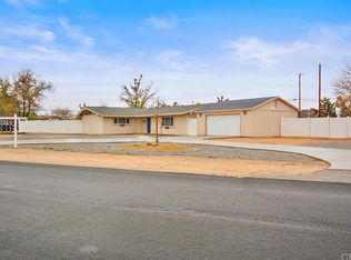 13546 Seminole Rd, Apple Valley, CA 92308