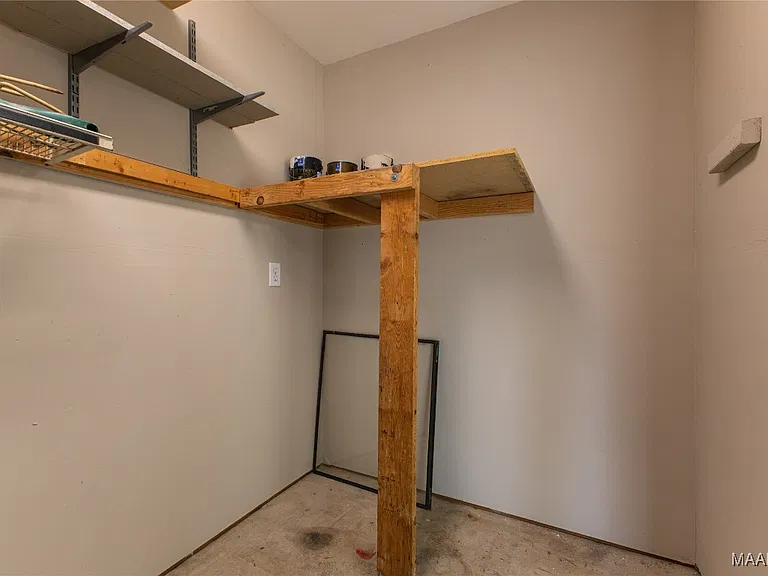 1703 Pebble Creek Dr — Photo 33