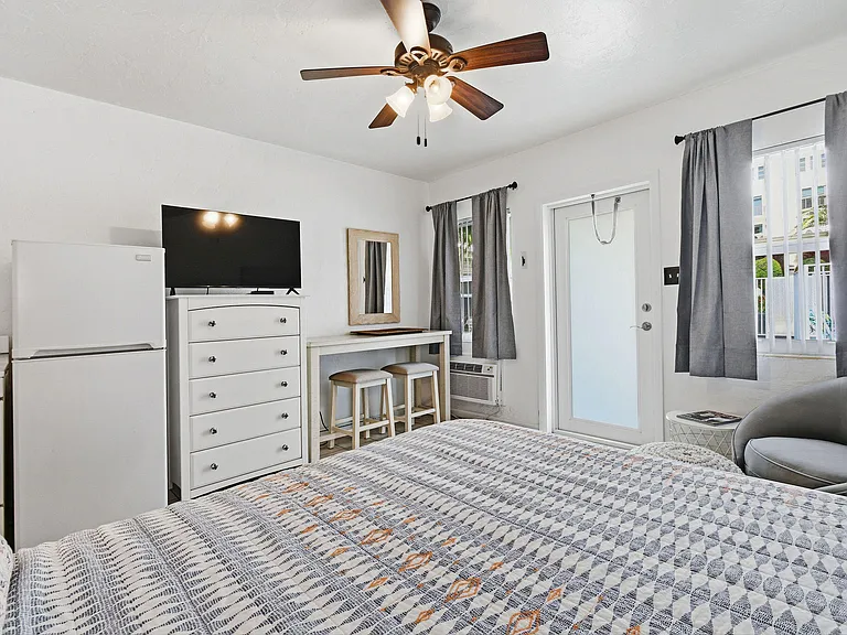 101 Blossom Ln #K — Photo 5