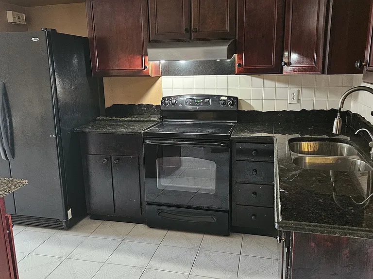 4912 Picture Ave — Photo 3