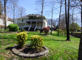 989 Trail Ridge Cir, La Vergne, TN 37086