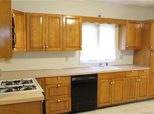 85 Draher St, Waterbury, CT 06708