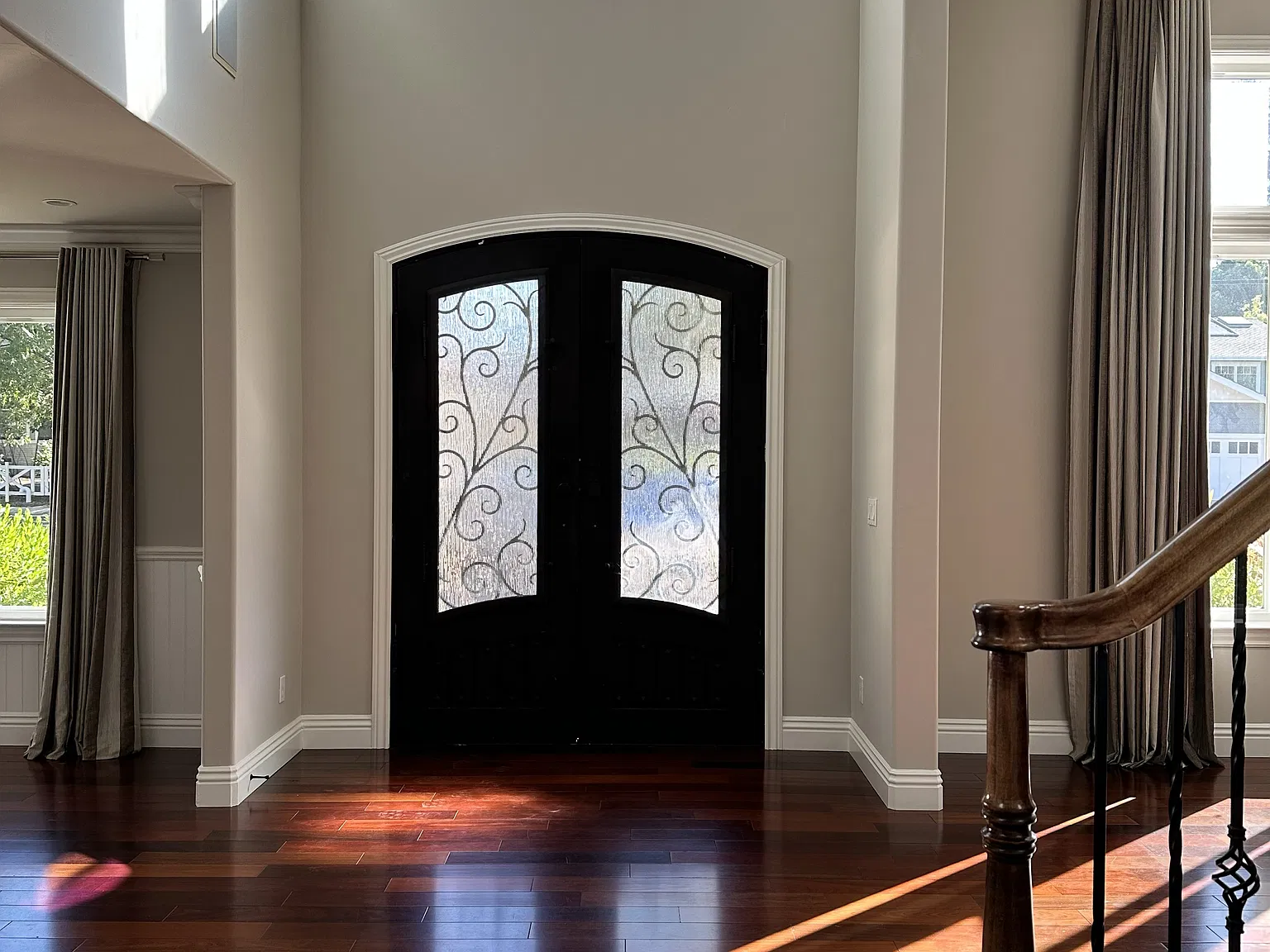 5 bed, 2880 sqft, $13,000 — Photo 3
