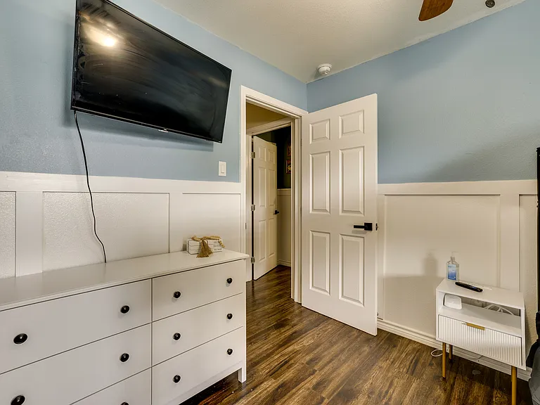 4002 Commonwealth Dr — Photo 17