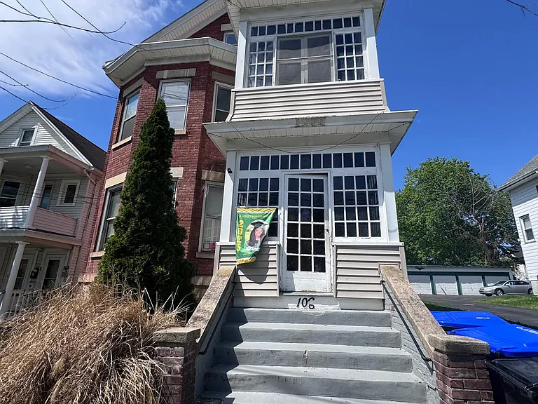 106 South Ave #2 — Photo 1
