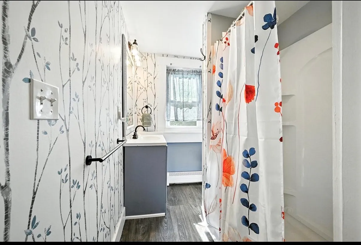 2 bed, 1000 sqft, $2,000 — Photo 2